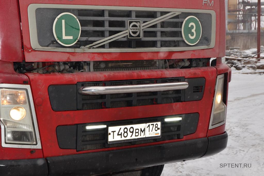 Дуга-подножка на кабину грузовика Volvo FM